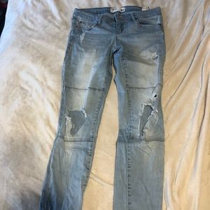 Garage size 7 regular light wash leggings